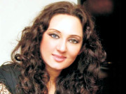 پاکستانی فنکار کھل کر وطن سے محبت ظاہر کریں سونیا خان