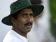 جاوید میانداد نے شاہد آفریدی پر میچ فکسنگ کا الزام لگا دیا