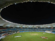 تاریخی ٹیسٹ اور خالی اسٹیڈیم