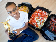 کل وہ بے گھر تھاآج وہ عطیات دیتا ہے