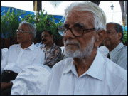 پوچھتے وہ ہیں کہ ’’عظمت‘‘ کون ہے