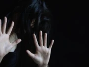 خانیوال میں سسر نے گھریلو ناچاقی پر بہو پر تیزاب پھینک دیا