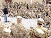 افغانستان پنیٹا کے جاتے ہی نیٹو کے فضائی اڈے پر خود کش حملہ 