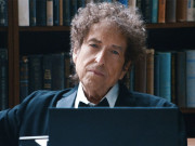 امریکی معاشرے کا ایک باغی فن کار ’باب ڈیلن‘