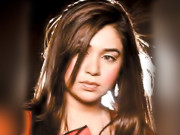 گلوکارہ کومل رضوی نئی میوزک البم کی ریلیز کی تیاریوں میں مصروف