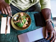 کم کیلوریز ڈپریشن کا خظرہ بڑھا سکتی ہیں