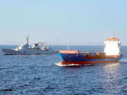 گوادر پورٹ سے 2 کارگو جہاز پاکستان نیوی کی نگرانی میں روانہ