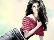 ٹینا ڈیسائی 2013ء کی پہلی بالی وڈ فلم میں جلوہ گر ہونے کیلئے تیار 