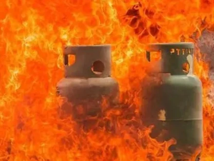 پشاور: گھر میں گیس سلنڈر دھماکا، 4 افراد زخمی 