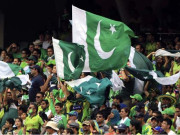 اسد شفیق کی شاندار بیٹنگ نے گراؤنڈ میں موجود پاکستانی تماشائیوں کوبھی خوش کردیا