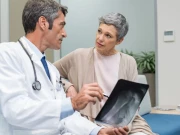 ہڈیوں کی بیماری کا خطرہ کن لوگوں میں زیادہ ہوتا ہے؟