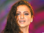 ریکھانئی فلم میں نانی کا کردارنبھائیں گی 