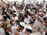 رمضان المباک کا پہلا جمعہ مساجد نمازیوں سے بھرگئیں