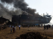 گڈانی شپ بریکنگ یارڈ میں پھر آتشزدگی