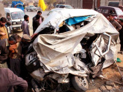 حسرت ان غنچوں پہ ہے جو 