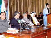 کراچیخانہ کعبہ کے متولی نے بچوں کو پولیو سے بچائو کے قطرے پلائے