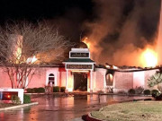 ٹرمپ سرکار کا تحفہ ہوسٹن میں مسجد کو آگ لگادی گئی