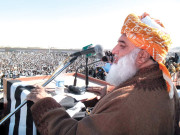 لانگ مارچ سے انتخابات کا التوا پاگل پن ہوگا فضل الرحمن