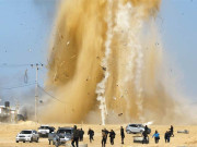 غزہ پر اسرائیلی بمباری شیلنگ 3 فلسطینی زخمی