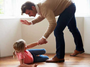 سخت گیر والدین اسکول میں بچوں کی خراب کارکردگی کے ذمہ دار