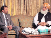 متحدہ کے وفد کی فضل الرحمن سے ملاقات گول میز کانفرنس کی دعوت