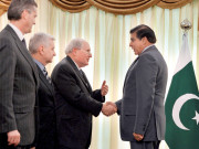 شفاف الیکشن اور اقتدار کی منتقلی کیلیے پرعزم ہیں راجا پرویز