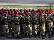 ہے کوئی خواب کی تعبیر بتانے والا 