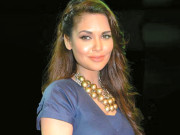 بالی وڈ اداکارہ ایشا گپتا نئی فلم کے لیے سائن 