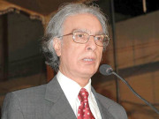 اردو زبان ایک مدت سے مشکلات کا شکار ہے پیر زادہ قاسم  