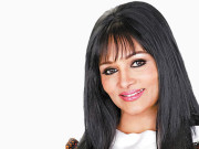 بندیا پر ایک دفعہ پھر دلہن بننے کا بھوت سوار   