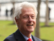 بل کلنٹن نے وائٹ ہاؤس کی زندگی پر ناول لکھنا شروع کر دیا