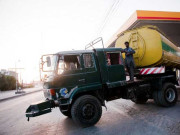 کراچی میں ہیوی ٹریفک کے داخلے پر پابندی برقرار رکھنے کا حکم