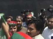 پشاورمیں لوڈشیڈنگ کےخلاف احتجاج پی ٹی آئی کارکن واپڈا ہاؤس میں گھس گئے