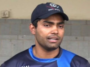 عمر اکمل کی وطن واپسی چپ چاپ گھر روانہ ہو گئے