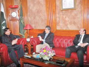 نگراں حکومتیں آئین کے مطابق بنائی جائیں گیوزیراعظم