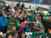 برمنگھم میں شائقین کا جوش و خروش