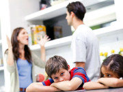 والدین کے باہمی اختلافات بچوں کی شخصیت کے لیے زہرقاتل