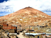 سیروریکو چاندی کی کانوں والا پہاڑ جو انسانوں کو مسلسل کھارہا ہے