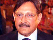 ٹیکس چوروں کو پارلیمنٹ میں آنے سے روکنے کا قانون موجود نہیں فاروق نائیک