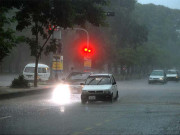 اسلام آباد میں موسلادھار بارش سپریم کورٹ کی چھت ٹپکنے لگی