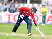 فیلڈ میں رکاوٹ روئے آؤٹ ہونے والے پہلے کرکٹر بن گئے