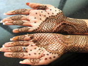 مہندی نی مہندی ہاتھ پاؤں سجانے کے علاوہ بھی کئی کام آتی ہے