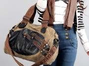 وزنی شولڈر بیگ کندھے گردن اور کمر کے درد میں مبتلا کرسکتے ہیں