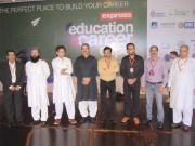 پشاورایکسپریس ایجوکیشن اینڈ کیرئیرایکسپو ختم آخری روز بھی انعامات کی بارش