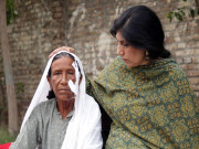 فنکاروں کو اعزازات سے زیادہ ’عزت‘ کی ضرورت ہے