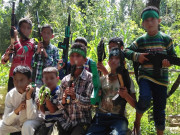 کشمیر کے بچوں کا نیا کھیل