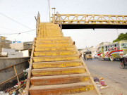 شہر کے کئی پیڈسٹرین برج ٹوٹ پھوٹ کا شکار