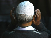 کھارادر کھتری مسجد فجر میں سلام پھیرتے ہی ڈاکوئوں نے نمازیوں کو لوٹ لیا   