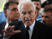 پرویز مشرف نے ڈسپلن کی خلاف ورزی  پر احمد قصوری کی پارٹی رکنیت ختم کردی