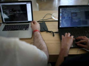 انٹرنیٹ کے قیدی